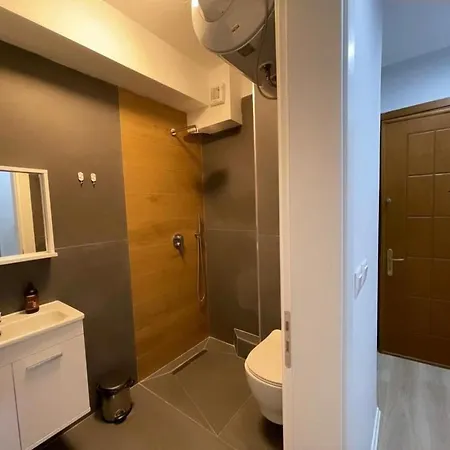 Jonas Sunrise Apartament *